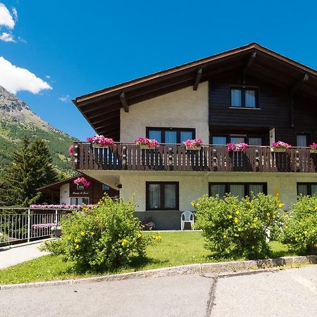 Apartments Orphelja Saas-Grund Eksteriør bilde
